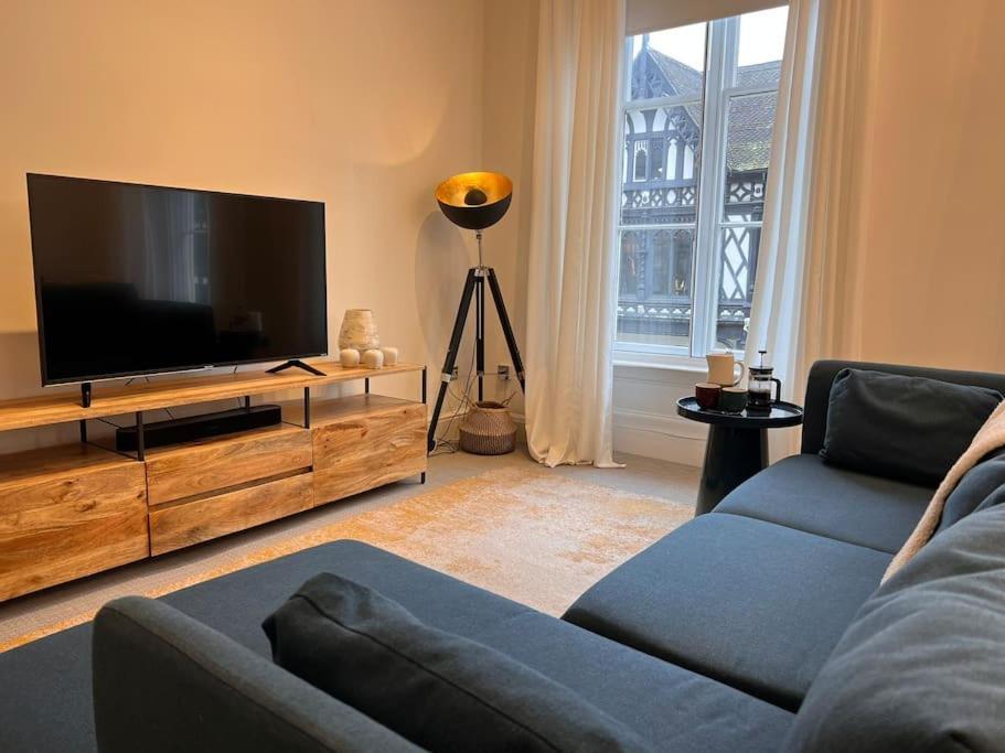 Modern Apartment Within Historic Chester City Walls Buitenkant foto